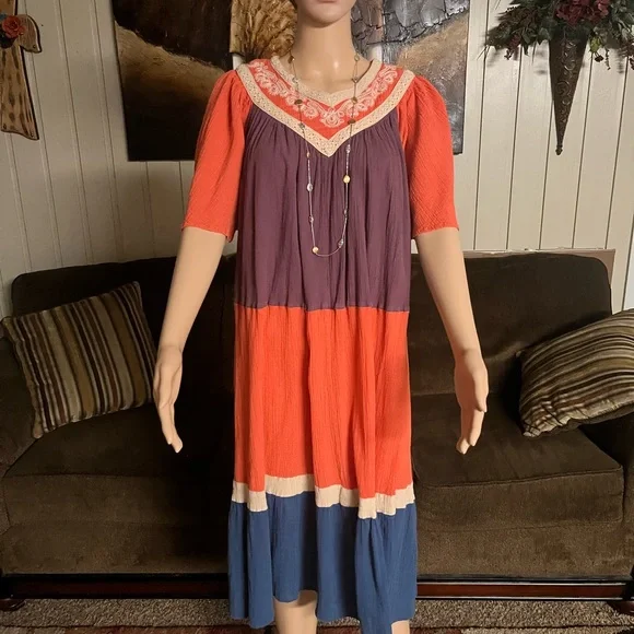 Go Softly Patio • Vintage • Boho • Orange/ Beige/Purple • Small •  Nightgown - Picture 3 of 16